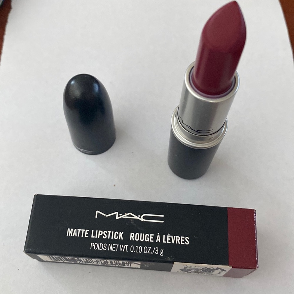 Mac Matte 630 D For Danger lipstick 💄